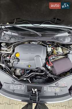 Внедорожник / Кроссовер Renault Duster 2012 в 