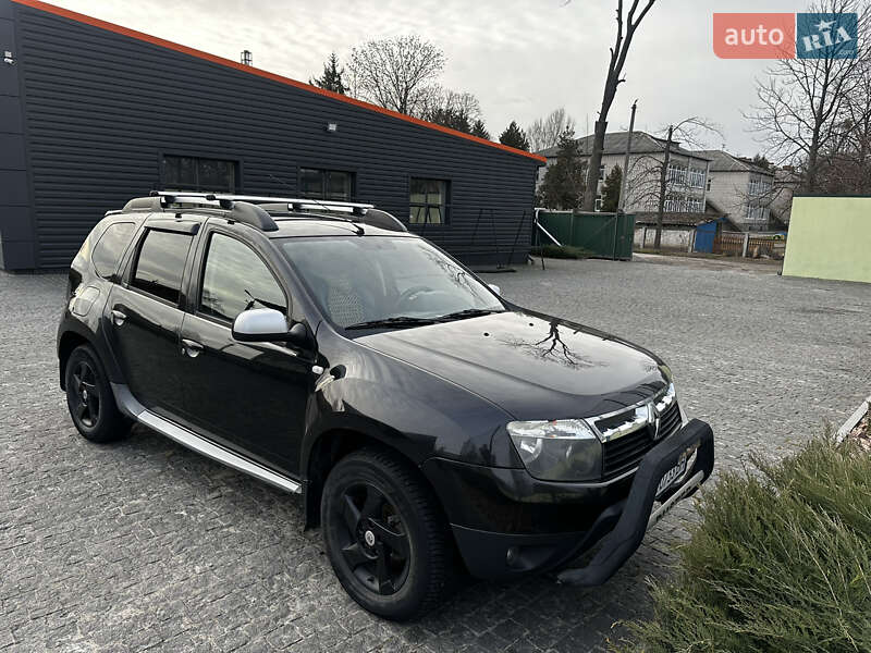 Внедорожник / Кроссовер Renault Duster 2012 в 