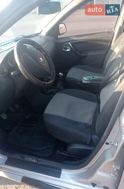 Внедорожник / Кроссовер Renault Duster 2011 в 