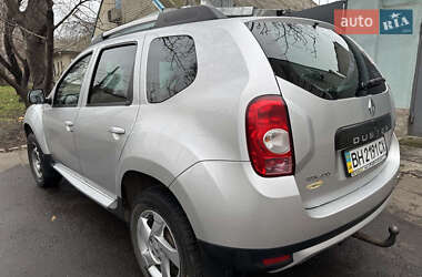 Внедорожник / Кроссовер Renault Duster 2010 в 