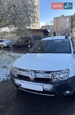 Внедорожник / Кроссовер Renault Duster 2017 в 