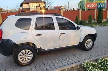 Позашляховик / Кросовер Renault Duster 2013 в 