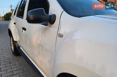Позашляховик / Кросовер Renault Duster 2013 в 