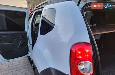 Позашляховик / Кросовер Renault Duster 2013 в 