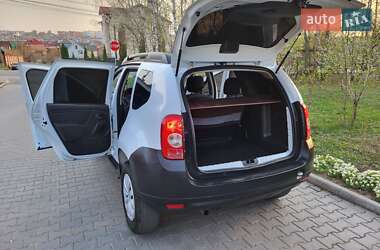 Позашляховик / Кросовер Renault Duster 2013 в 