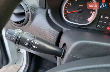 Позашляховик / Кросовер Renault Duster 2013 в 