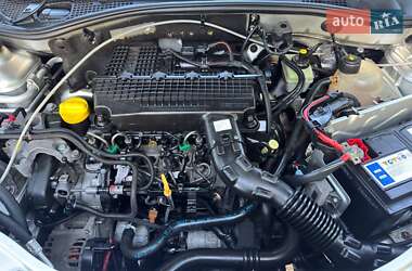 Внедорожник / Кроссовер Renault Duster 2011 в 