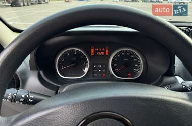 Позашляховик / Кросовер Renault Duster 2012 в 