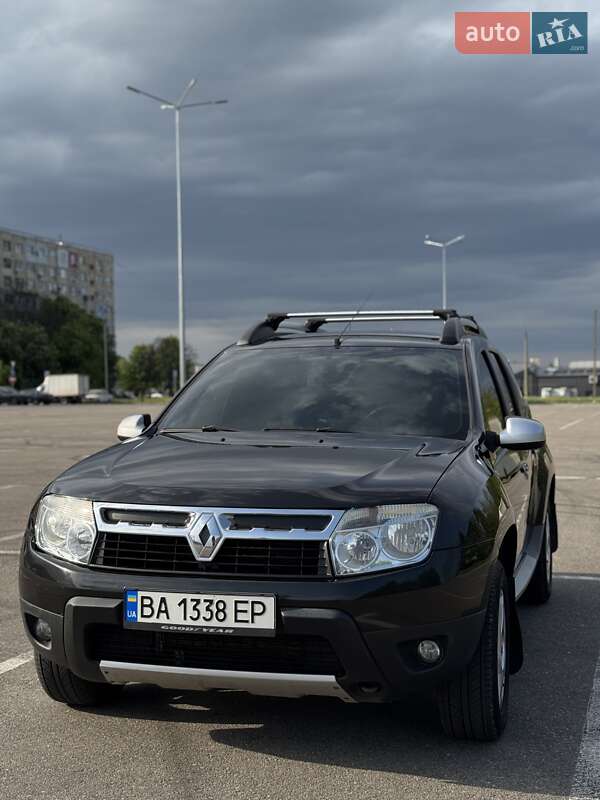 Позашляховик / Кросовер Renault Duster 2012 в 