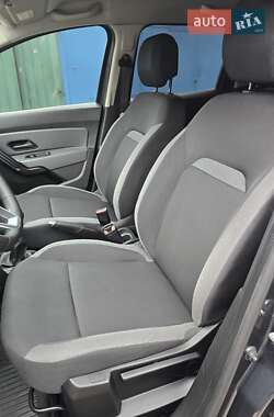 Позашляховик / Кросовер Renault Duster 2020 в 