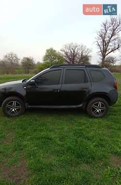 Внедорожник / Кроссовер Renault Duster 2011 в 