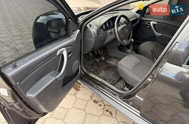 Внедорожник / Кроссовер Renault Duster 2012 в 