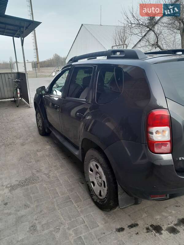 Внедорожник / Кроссовер Renault Duster 2015 в Миргороде