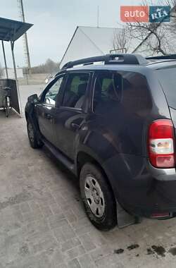 Внедорожник / Кроссовер Renault Duster 2015 в 