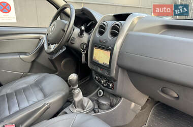 Позашляховик / Кросовер Renault Duster 2016 в 
