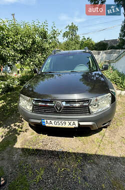 Внедорожник / Кроссовер Renault Duster 2011 в Киеве