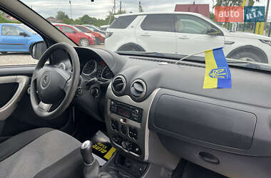 Внедорожник / Кроссовер Renault Duster 2013 в 