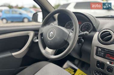 Внедорожник / Кроссовер Renault Duster 2013 в 