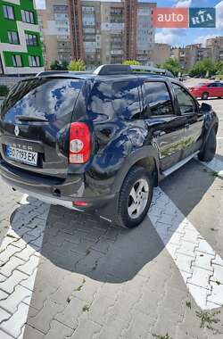 Внедорожник / Кроссовер Renault Duster 2013 в 