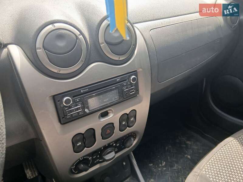 Позашляховик / Кросовер Renault Duster 2013 в Києві