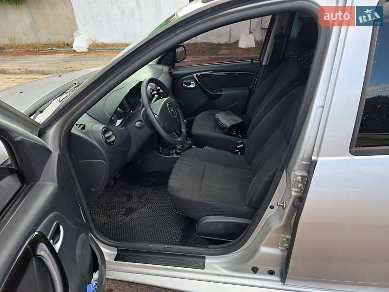 Внедорожник / Кроссовер Renault Duster 2011 в Житомире