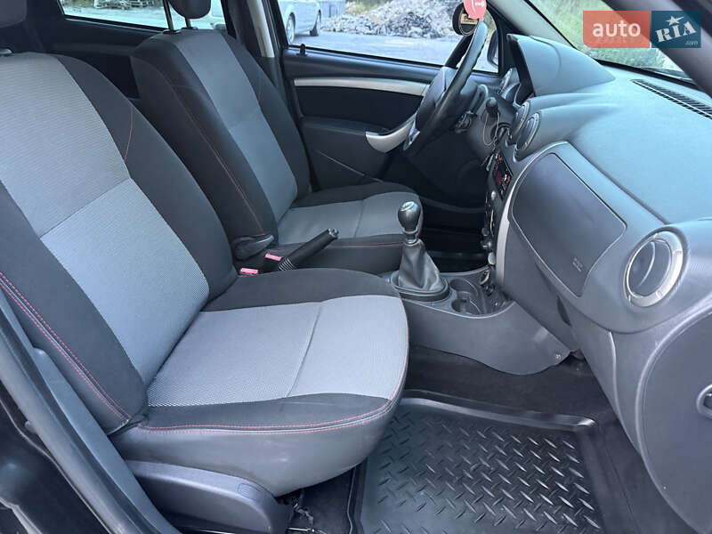 Внедорожник / Кроссовер Renault Duster 2013 в Виннице