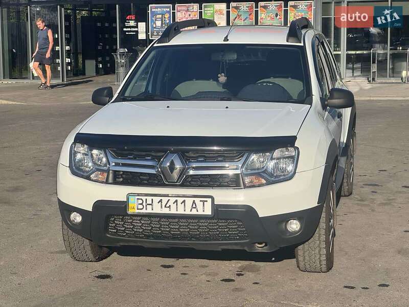 Внедорожник / Кроссовер Renault Duster 2015 в 