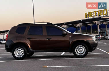 Внедорожник / Кроссовер Renault Duster 2011 в 