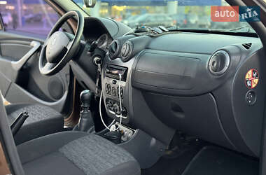 Внедорожник / Кроссовер Renault Duster 2011 в 