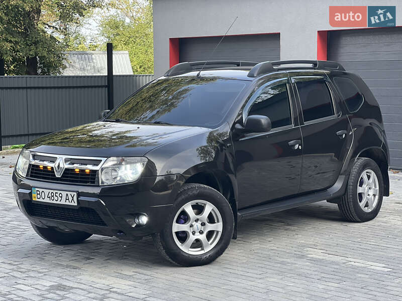 Позашляховик / Кросовер Renault Duster 2011 в 