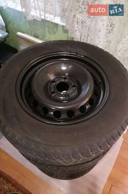 Позашляховик / Кросовер Renault Duster 2020 в 