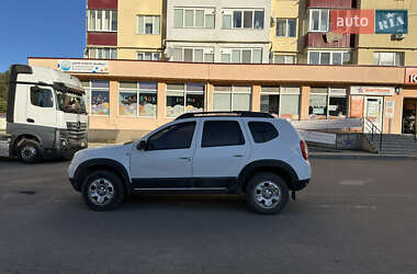 Внедорожник / Кроссовер Renault Duster 2012 в 