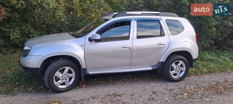 Внедорожник / Кроссовер Renault Duster 2010 в Полтаве