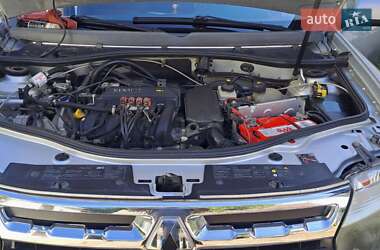 Внедорожник / Кроссовер Renault Duster 2010 в 