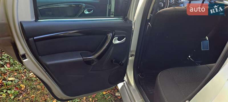 Внедорожник / Кроссовер Renault Duster 2010 в Полтаве