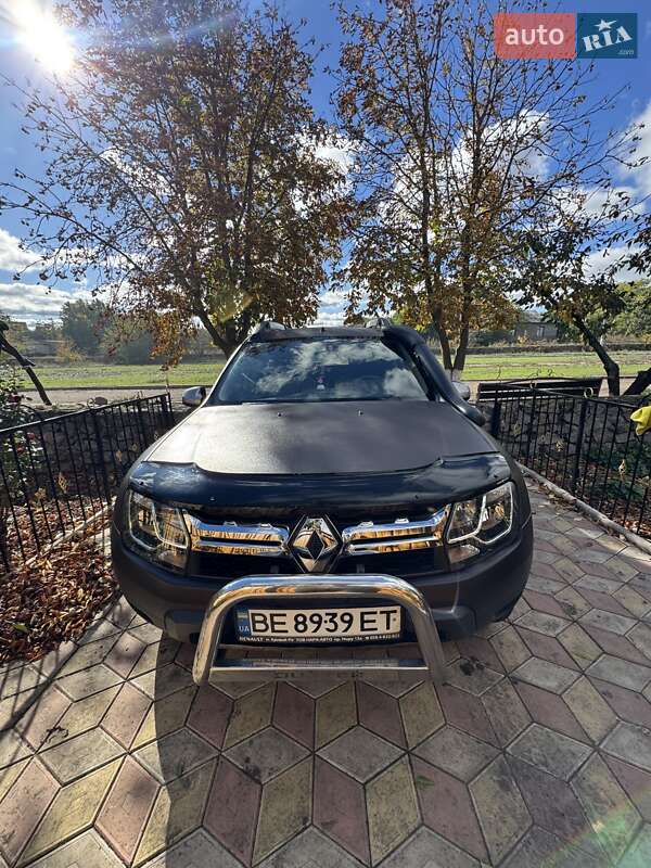 Внедорожник / Кроссовер Renault Duster 2017 в Вознесенске