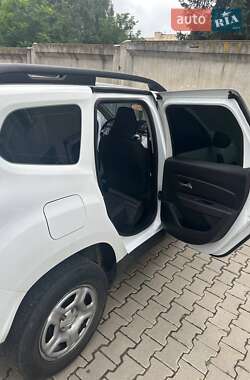 Внедорожник / Кроссовер Renault Duster 2023 в 