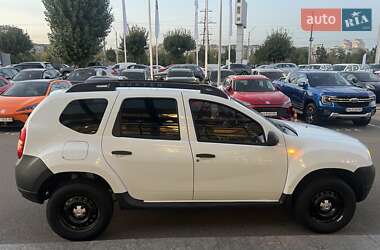 Позашляховик / Кросовер Renault Duster 2016 в  фото 8 Позашляховик / Кросовер Renault Duster 2016 в