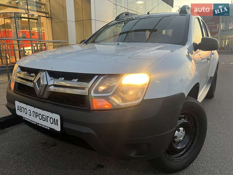 Внедорожник / Кроссовер Renault Duster 2016 в Киеве
