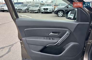 Внедорожник / Кроссовер Renault Duster 2018 в 