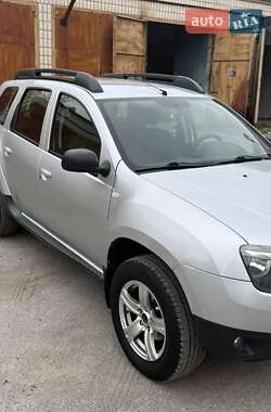 Внедорожник / Кроссовер Renault Duster 2010 в 