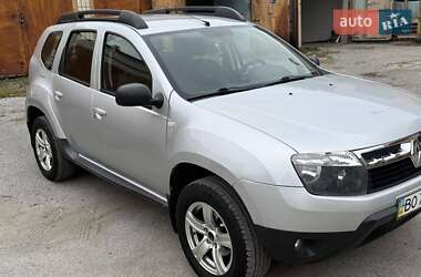 Внедорожник / Кроссовер Renault Duster 2010 в 