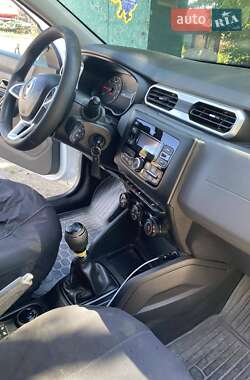 Позашляховик / Кросовер Renault Duster 2021 в  фото 9 Позашляховик / Кросовер Renault Duster 2021 в