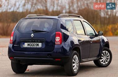 Внедорожник / Кроссовер Renault Duster 2010 в 