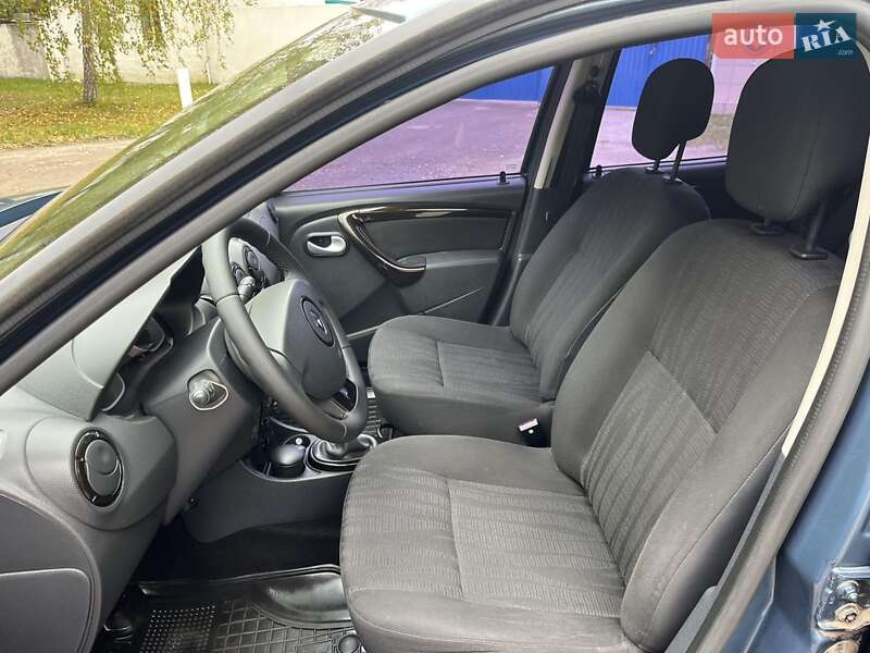 Внедорожник / Кроссовер Renault Duster 2011 в Белой Церкви фото 8 Внедорожник / Кроссовер Renault Duster 2011 в Белой Церкви
