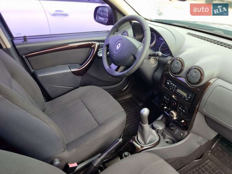 Внедорожник / Кроссовер Renault Duster 2011 в Белой Церкви фото 12 Внедорожник / Кроссовер Renault Duster 2011 в Белой Церкви