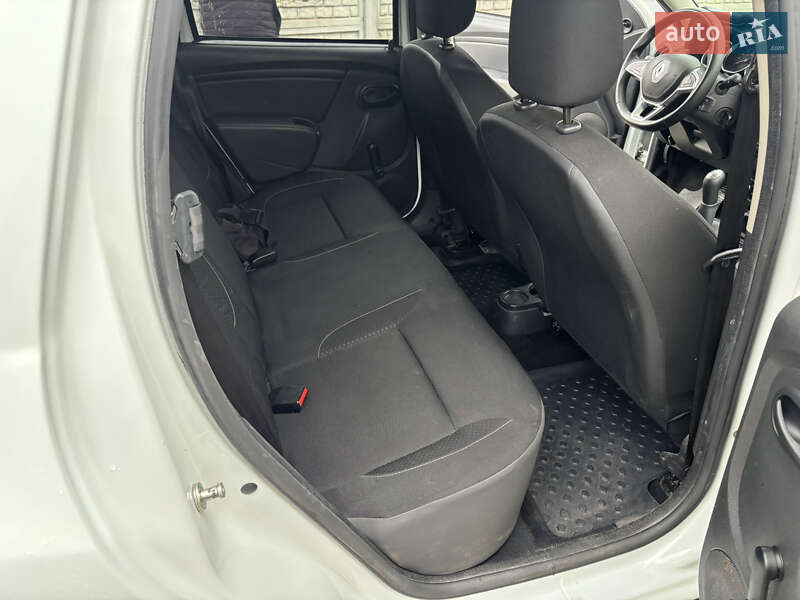 Позашляховик / Кросовер Renault Duster 2017 в Гадячі фото 13 Позашляховик / Кросовер Renault Duster 2017 в Гадячі