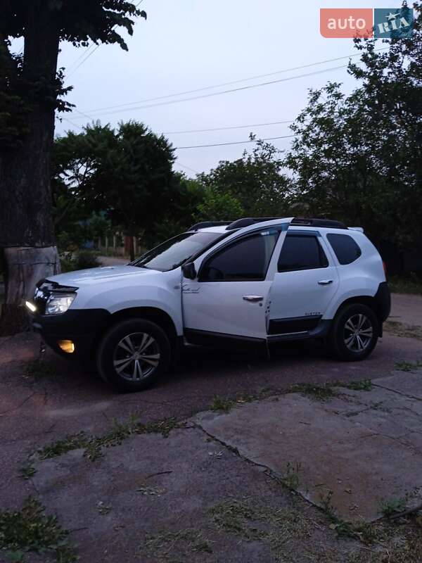 Внедорожник / Кроссовер Renault Duster 2013 в Славянске фото 3 Внедорожник / Кроссовер Renault Duster 2013 в Славянске