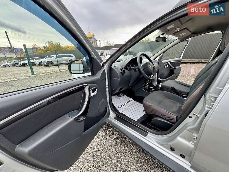 Внедорожник / Кроссовер Renault Duster 2011 в Сумах