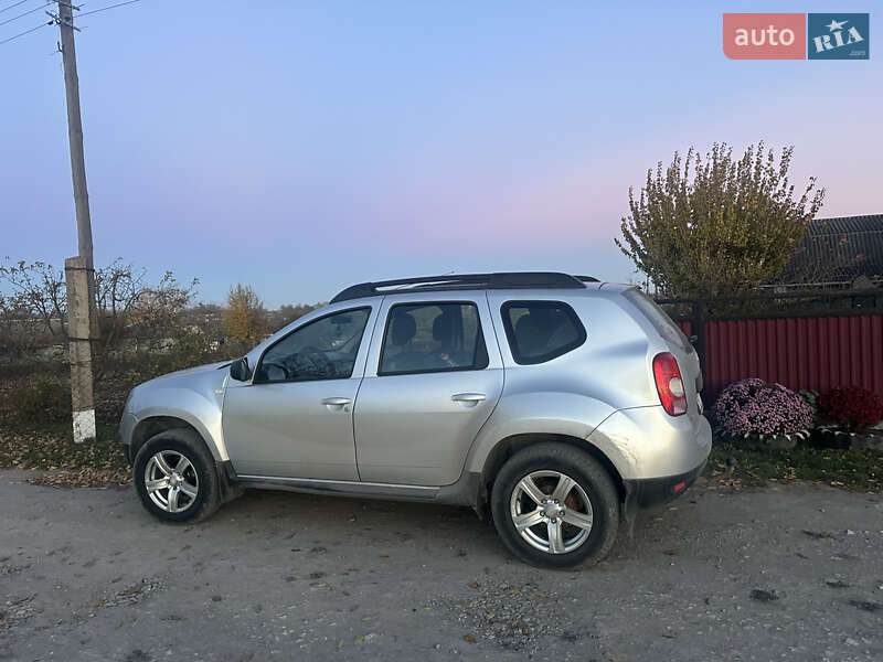 Внедорожник / Кроссовер Renault Duster 2010 в Каменец-Подольском фото Внедорожник / Кроссовер Renault Duster 2010 в Каменец-Подольском